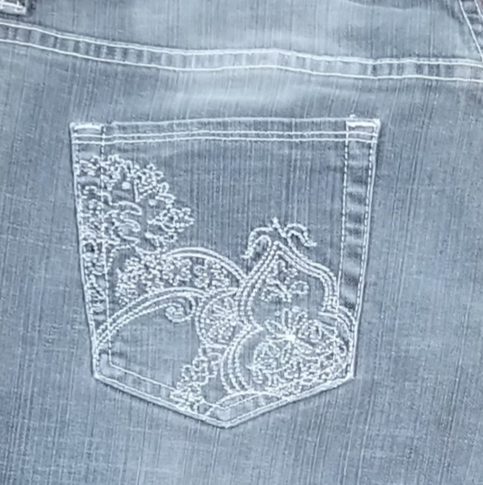 Chico's Platinum Callie Jeans Embellished Pockets